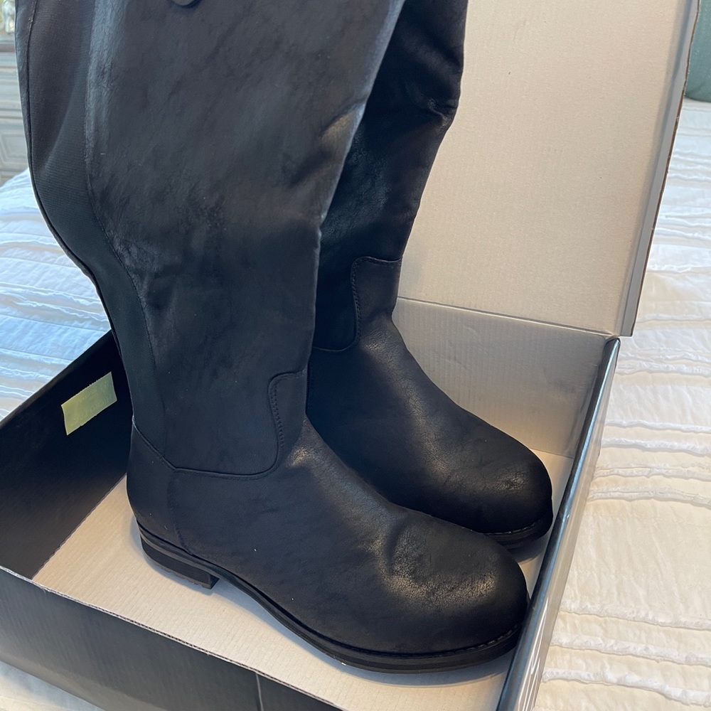 Black Tall Boots